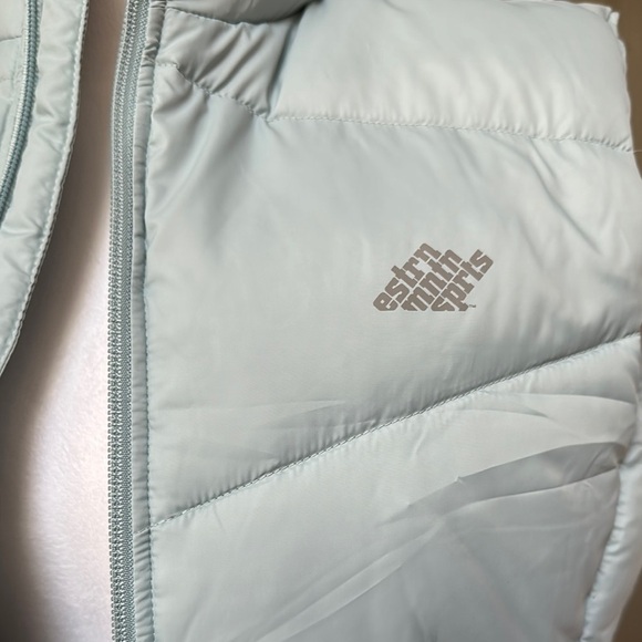 Eastern Mountain Sports Women’s Glacier Down Vest Cloud NWT Zipper Pockets Flaw - Picture 4 of 16